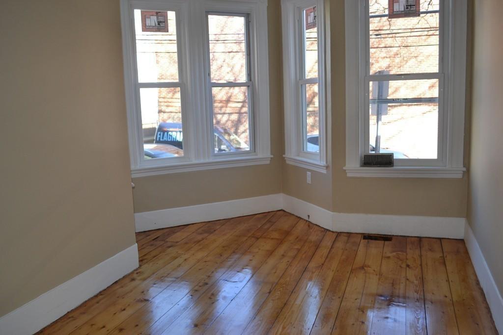 Building Photo - 23 Alston St