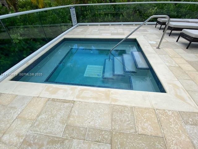 Building Photo - 400 South Pointe Dr