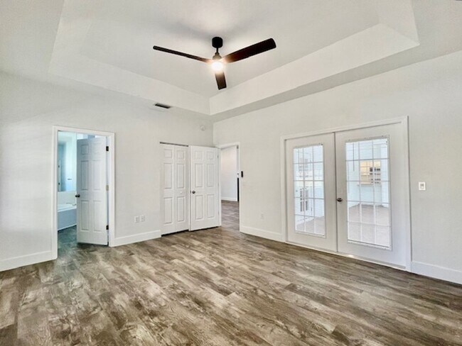 Building Photo - 4/2 Home located in Cul-de-sac in Capri