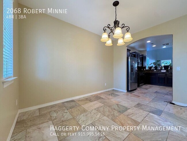 Building Photo - 2068 Robert Minnie