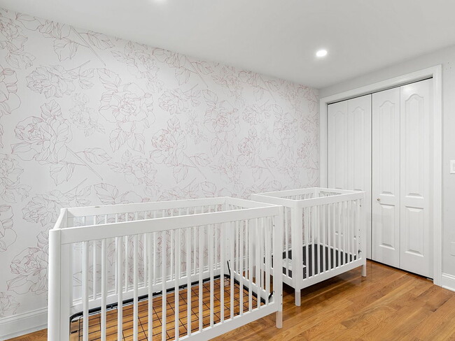 Building Photo - "Charming 2-Bedroom Retreat in the Heart of Boston's Vibrant North End"