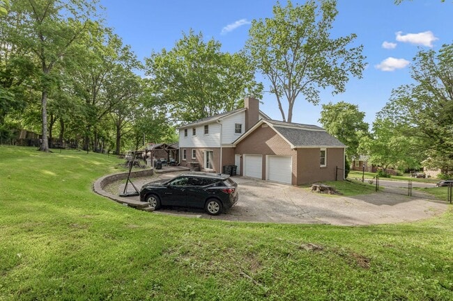 Building Photo - 109 Cloverdale Ct