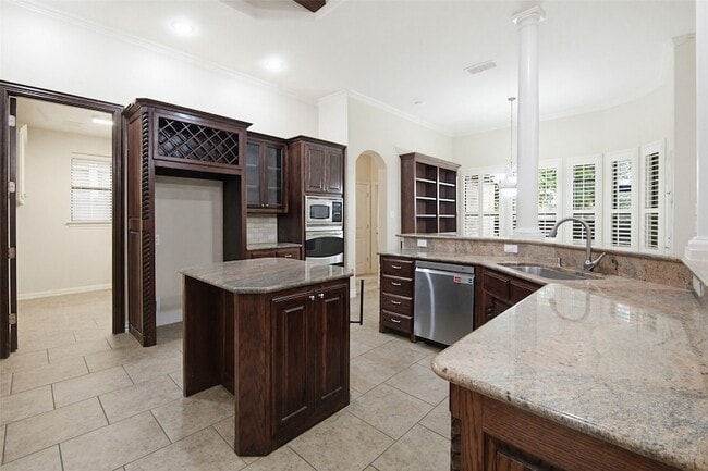 Building Photo - 3205 High Ridge Ct