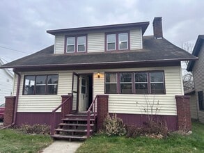 Building Photo - Click the “Apply Now” button or email wapmrentals@gmail.com for a prompt response.