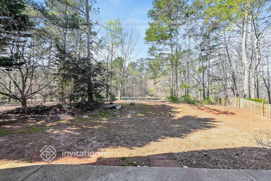 Building Photo - 2923 Misty Rock Cove