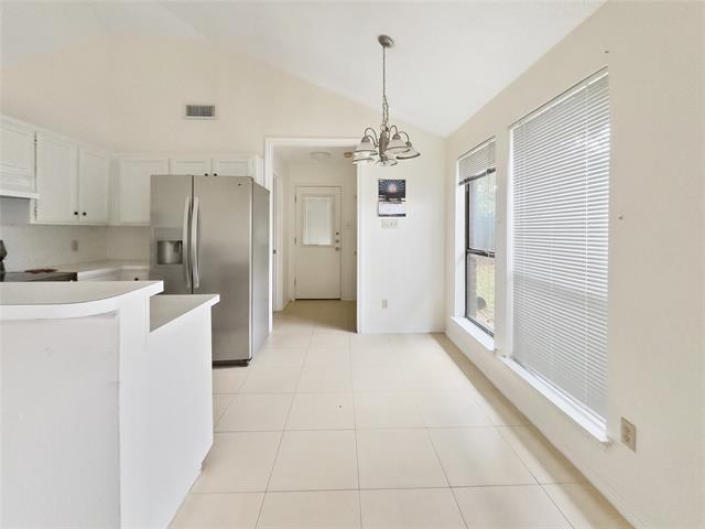 Building Photo - 1106 Hollis St