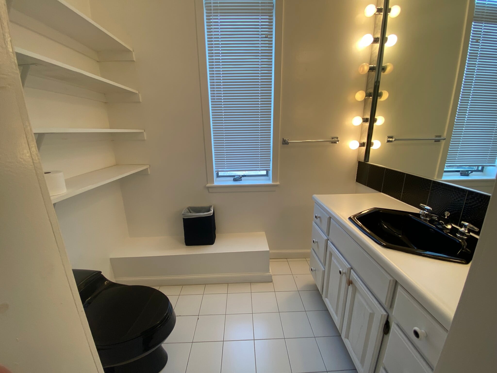 Building Photo - 21 Snow Hill St