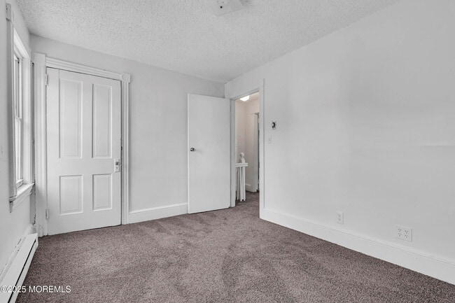 Building Photo - 1207 2nd Ave