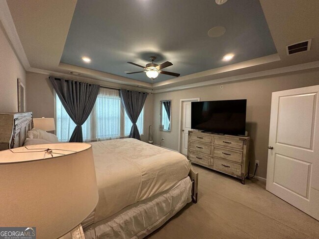 Building Photo - 1508 Slopeside Loop SE