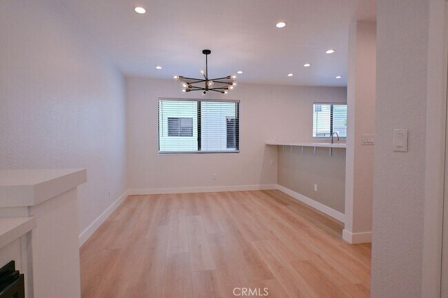 Building Photo - 15111 Freeman Ave