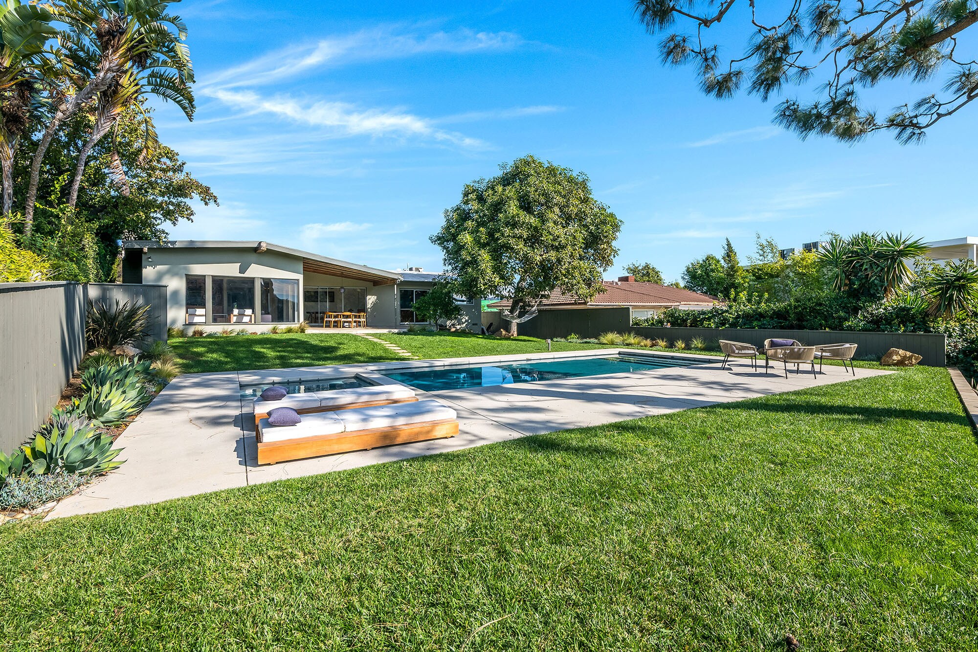 Building Photo - 2431 Carman Crest Dr