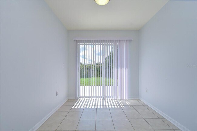 Building Photo - 6010 Skylarkcrest Dr
