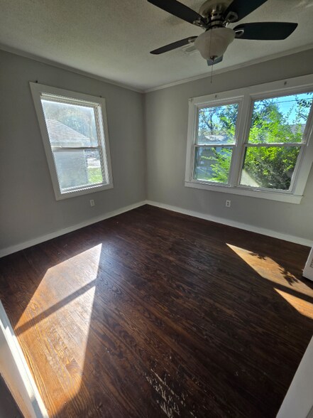 Building Photo - 222 N 31st St