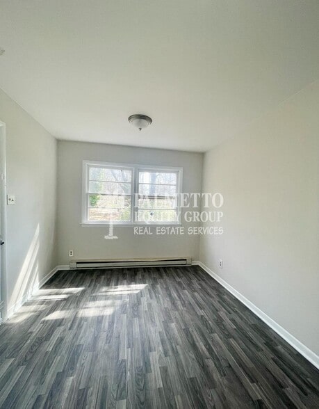 Building Photo - 2219 E Gate City Blvd