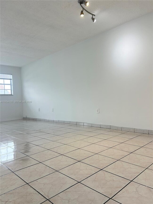 Building Photo - 6150 SW 130th Ave