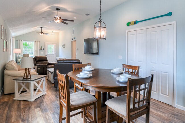 Building Photo - 5446 Windantide Rd