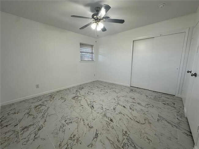 Building Photo - 136 Daniel Moore Ave