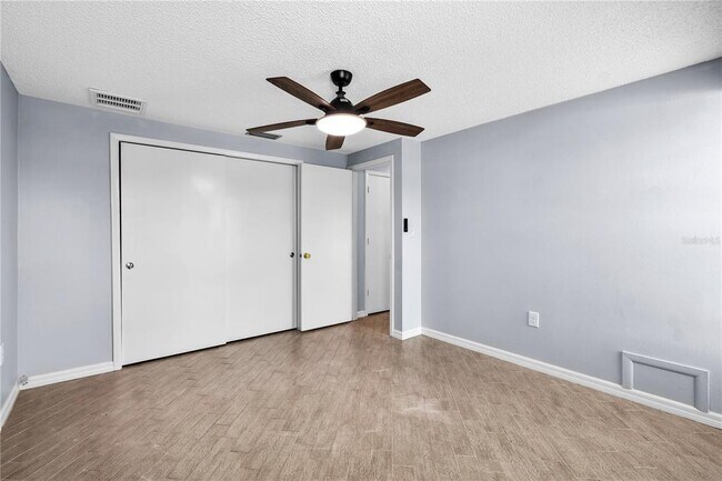 Building Photo - 4612 8th St Ct E