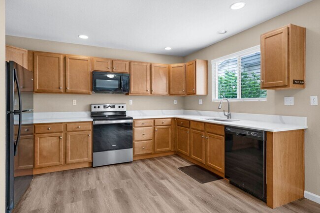 Building Photo - 17624 Quarry Way