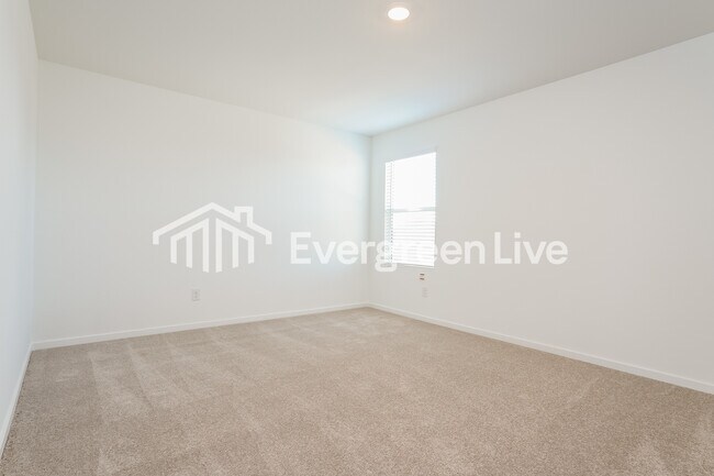 Building Photo - 10528 Desert Hawk Cir