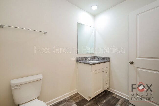 Building Photo - 108 Blakeslee Ct