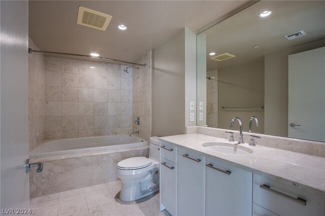 Building Photo - 222 Karen Ave