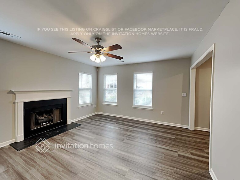 Building Photo - 3535 Anastasia Ct