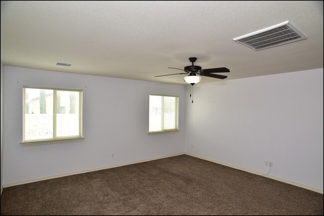 Building Photo - 13239 Emerald Isle St