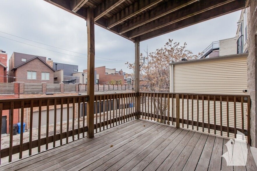 Building Photo - 2737 N Wayne Ave