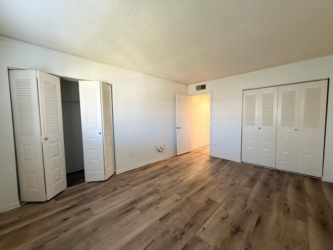 Building Photo - 820 Virginia St