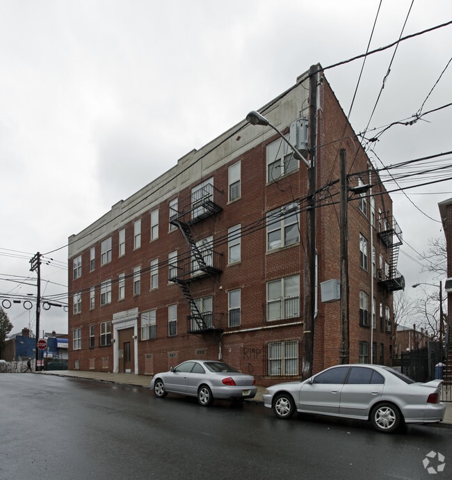 Building Photo - 1-7 Tremont Ter