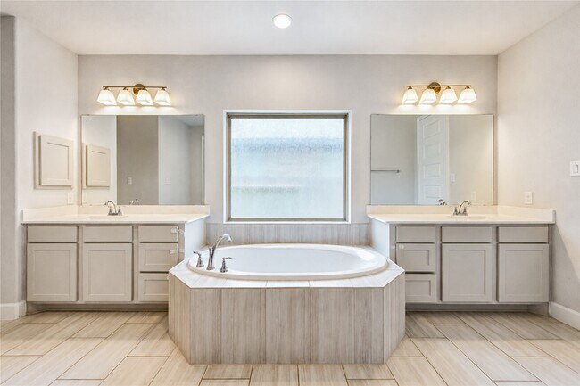 Building Photo - 2138 Taylor Marie Trl