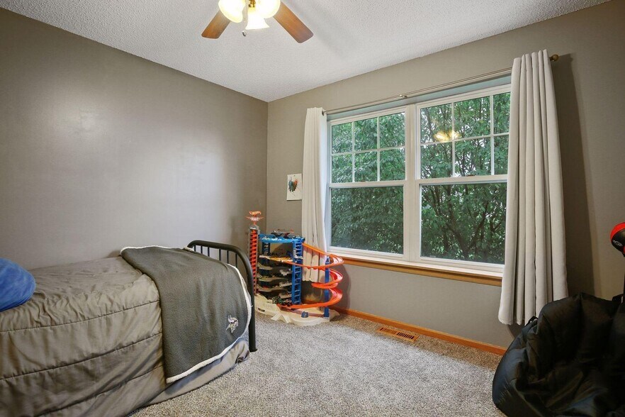 Building Photo - 17083 Encina Path