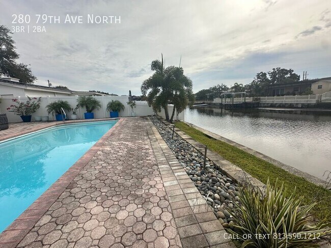 Building Photo - 280 79th Ave N