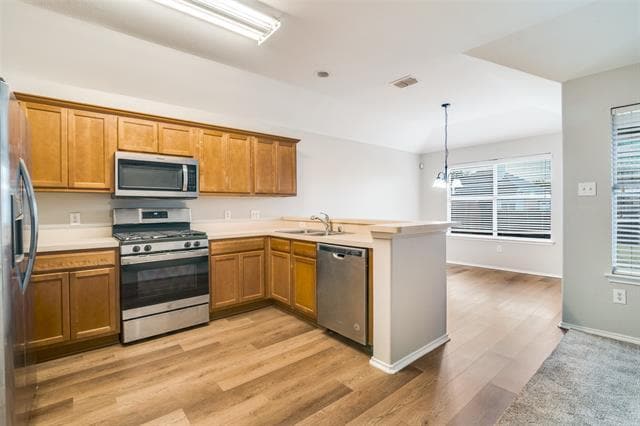 Building Photo - 3690 Chestnut Trail