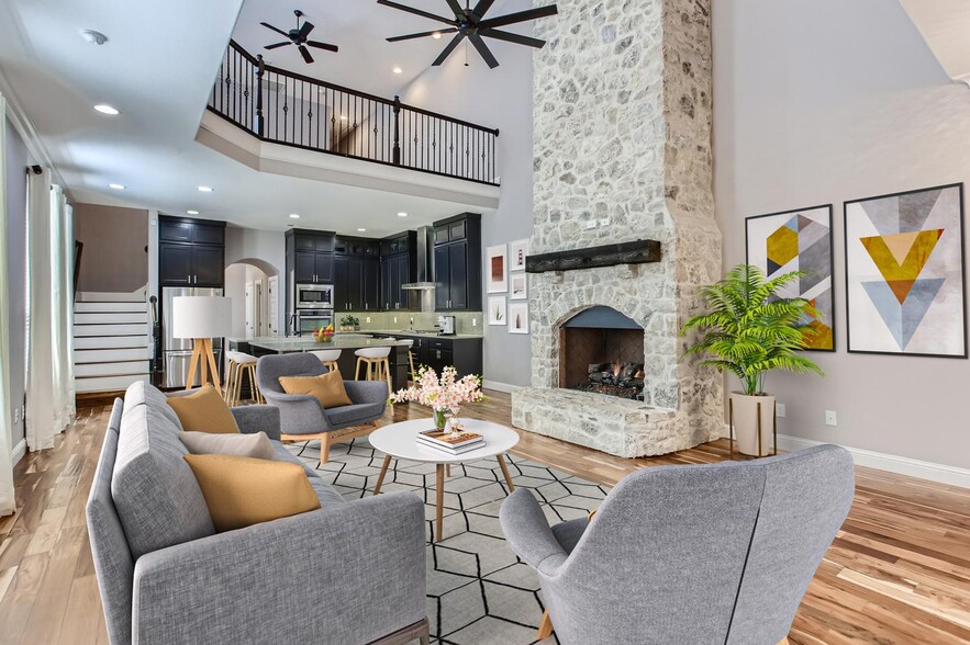 Primary Photo - Elegant M Streets - Vickery Place home nea...