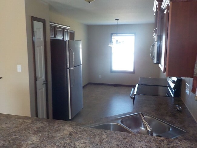 Building Photo - 1509 Hickory Ln