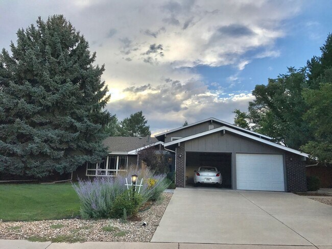 Primary Photo - Spacious 4BR House in Boulder