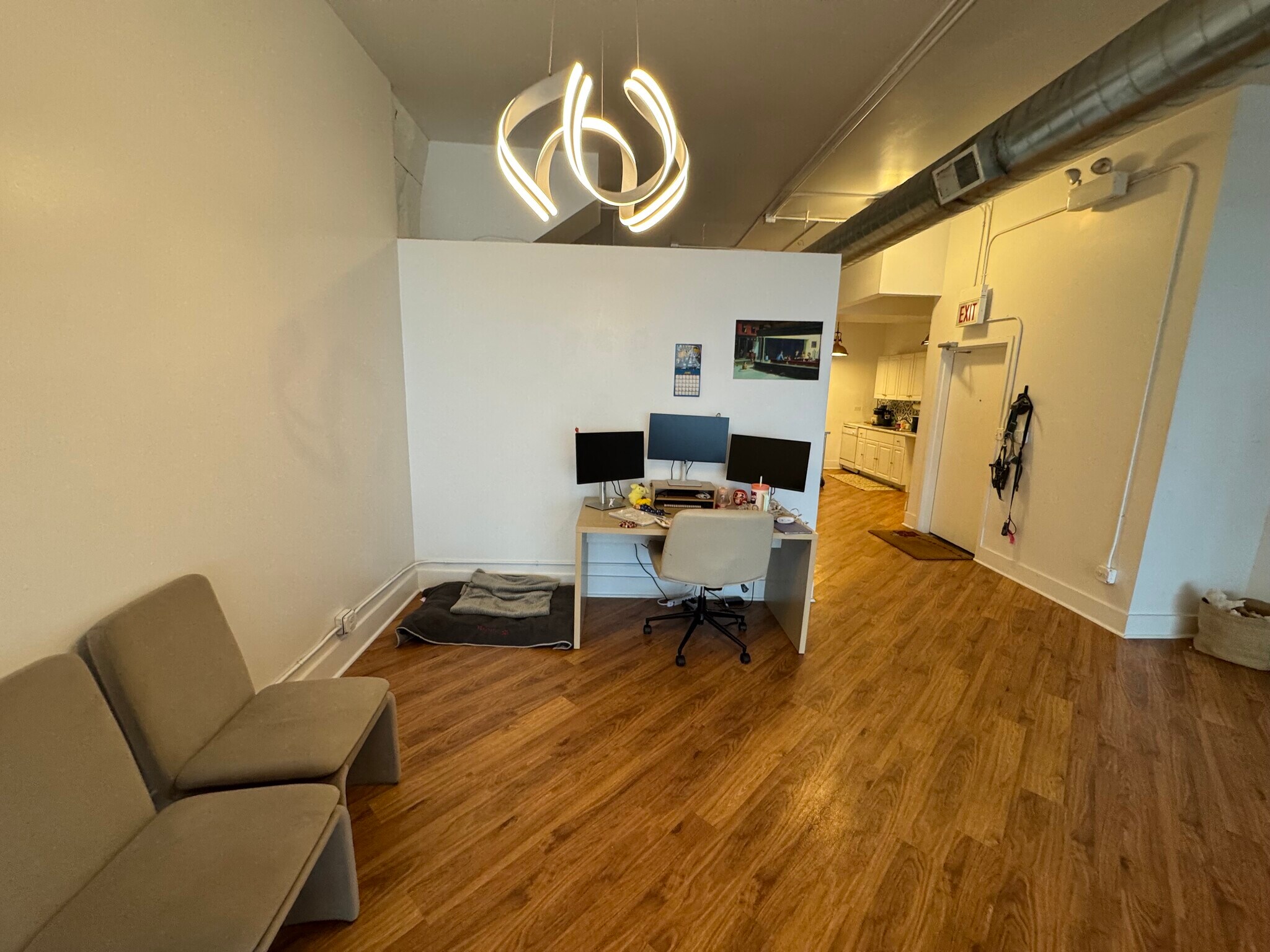 Building Photo - 738 N Clark St