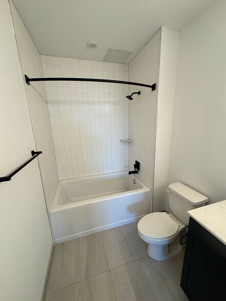 Bathtub Shower - 47 NW 30th St