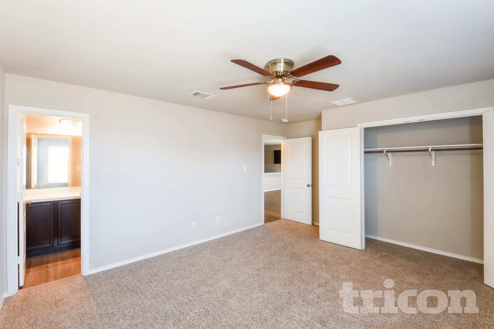 Building Photo - 9706 Marbach Hl