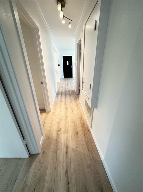 Building Photo - 5903 Eureka Dr