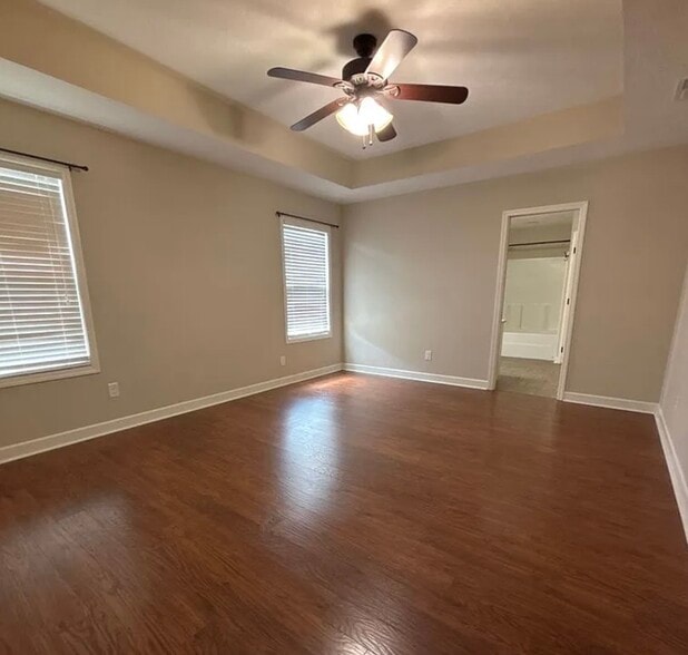 Building Photo - 322 Hidden Springs Ln