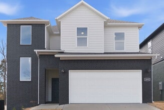 Building Photo - 1834 E Fiji St