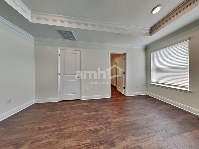 Building Photo - 27446 St Andrews Avenue