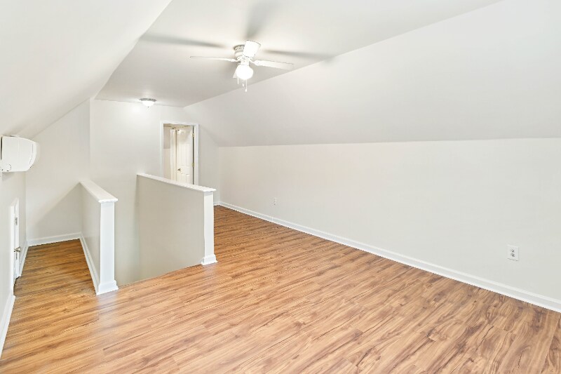 Building Photo - 1058 Jefferson Ave