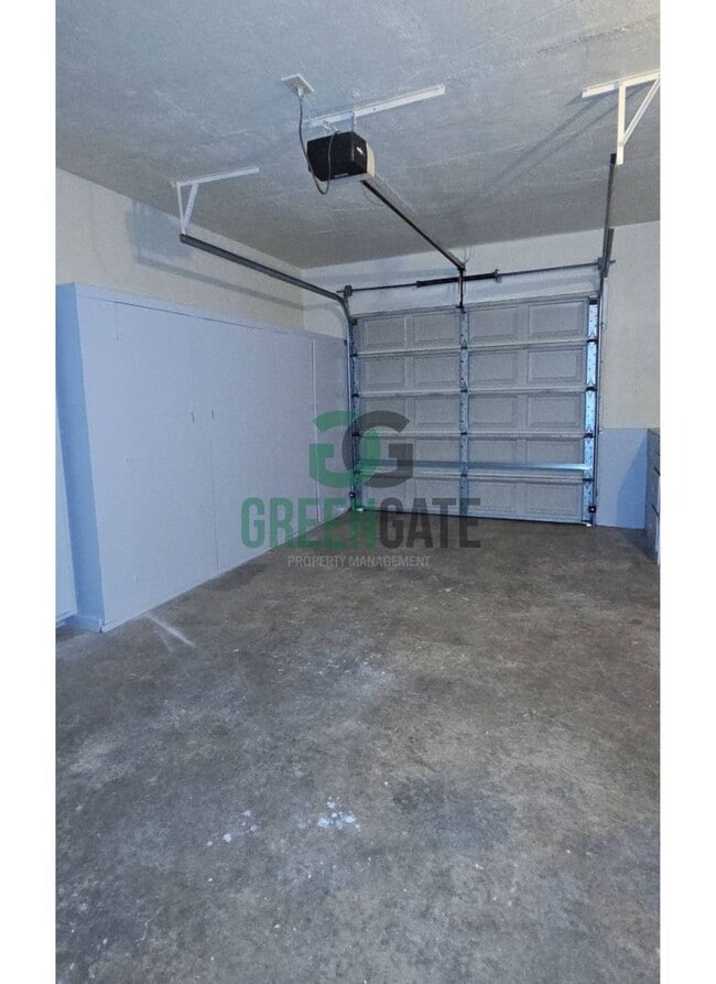 Building Photo - Lovely 2 Bedroom Home in Modesto AVAILABLE NOW!!