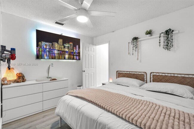 Building Photo - 7531 W 29th Way