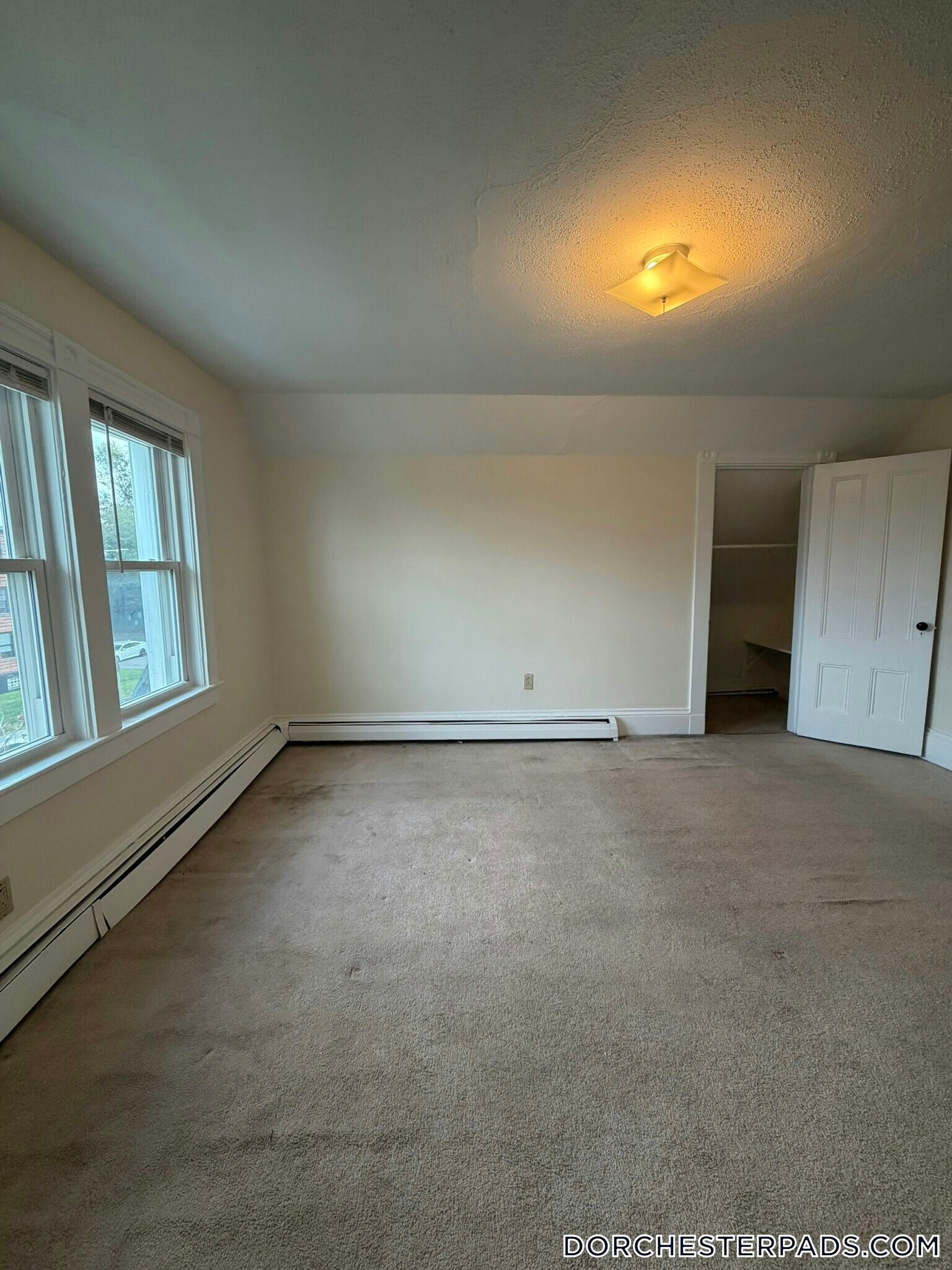 Building Photo - 393 Adams St