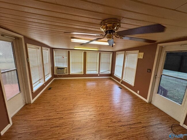 Building Photo - 104 Cypress Cir